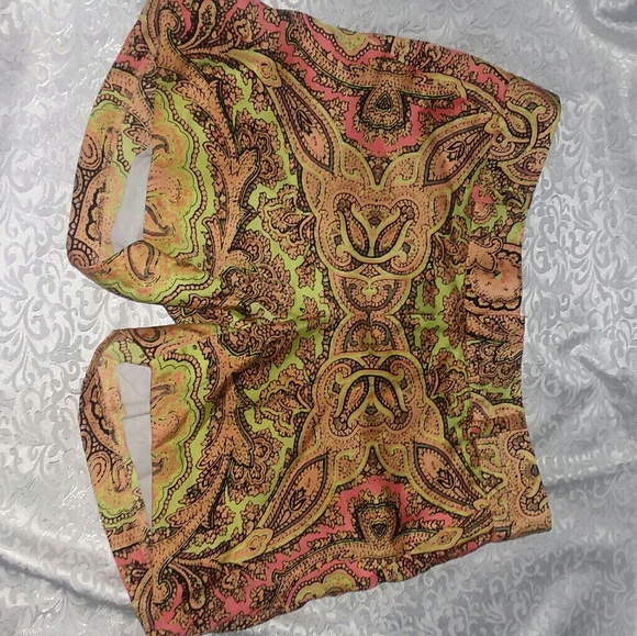 Two Piece suite /WORN ONCE/EXCELLENT CONDITION - Picture 4 of 7